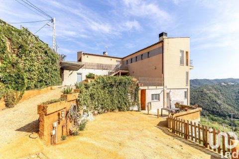 Сasa de 7 dormitorios en venta en Castellar del Vallès, Barcelona, Cataluña, Spain № 4956 - foto 2
