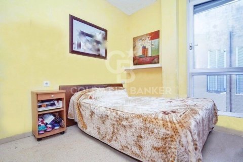 Apartamento de 3 dormitorios en venta en Barcelona, Cataluña, Spain № 6009 - foto 4
