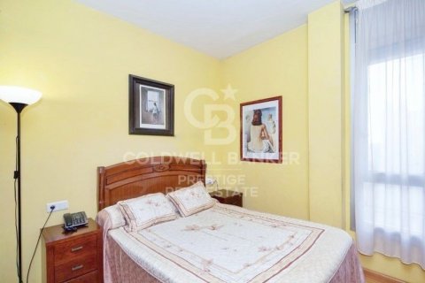 Apartamento de 3 dormitorios en venta en Barcelona, Cataluña, Spain № 6009 - foto 2