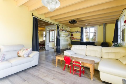 Сasa de 6 dormitorios en venta en Mataró, Barcelona, Cataluña, Spain № 6008 - foto 4