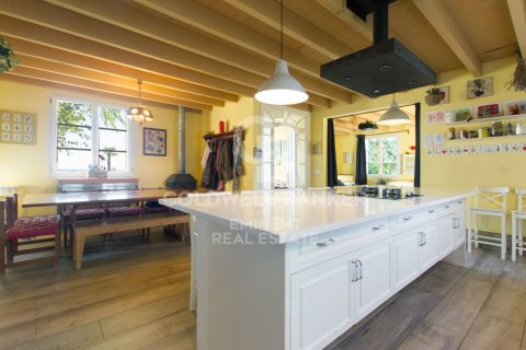 Сasa de 6 dormitorios en venta en Mataró, Barcelona, Cataluña, Spain № 6008 - foto 5