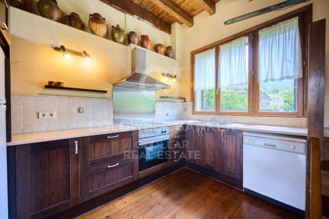 Купить виллу в Каталония, Испания с 6 спален, 240м², № 5658 - фото 14
