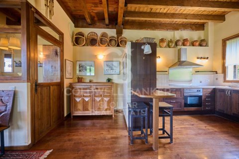 Купить виллу в Каталония, Испания с 6 спален, 240м², № 5658 - фото 13