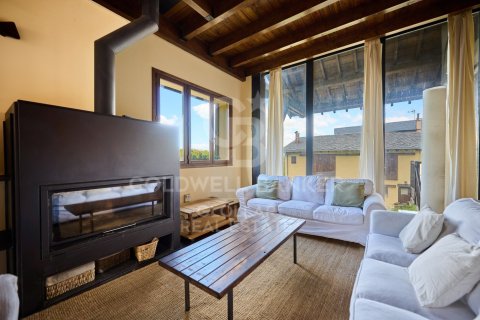 Купить виллу в Каталония, Испания с 6 спален, 240м², № 5658 - фото 5