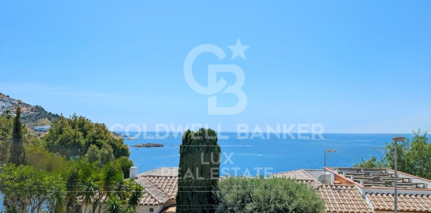 2 bedrooms apartment for sale in Roses, Girona, Catalonia, Spain № 5660