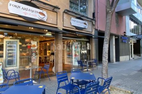 Propiedad comercial de 198 m² en venta en Sant Martí, Barcelona, Cataluña, Spain № 2174 - foto 4