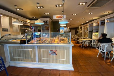 Propiedad comercial de 198 m² en venta en Sant Martí, Barcelona, Cataluña, Spain № 2174 - foto 30