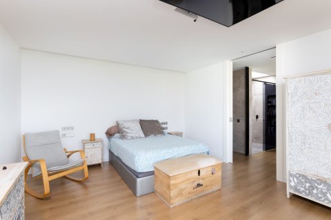 Сasa de 4 dormitorios en venta en Teia, Barcelona, Cataluña, Spain № 2914 - foto 14
