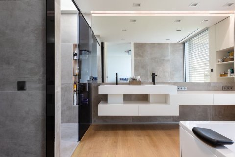 Сasa de 4 dormitorios en venta en Teia, Barcelona, Cataluña, Spain № 2914 - foto 21
