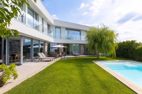 Сasa de 4 dormitorios en venta en Teia, Barcelona, Cataluña, Spain № 2914