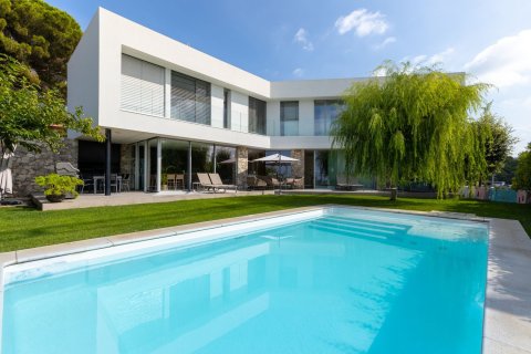 Сasa de 4 dormitorios en venta en Teia, Barcelona, Cataluña, Spain № 2914 - foto 5