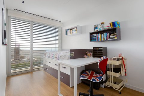 Сasa de 4 dormitorios en venta en Teia, Barcelona, Cataluña, Spain № 2914 - foto 23