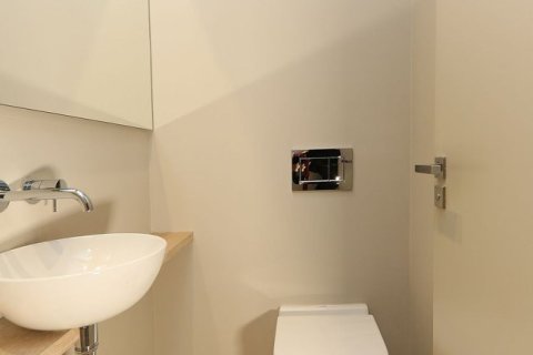 Apartamento de 2 dormitorios en venta en Ciudad Vieja, Barcelona, Cataluña, Spain № 2464 - foto 8