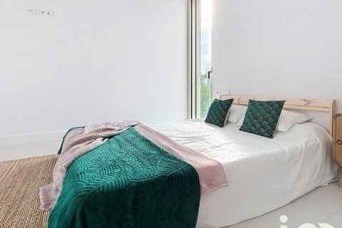 Сasa de 4 dormitorios en venta en Sant Pere de Ribes, Barcelona, Cataluña, Spain № 4862 - foto 16