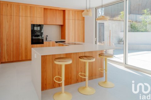 Сasa de 4 dormitorios en venta en Sant Pere de Ribes, Barcelona, Cataluña, Spain № 4862 - foto 6