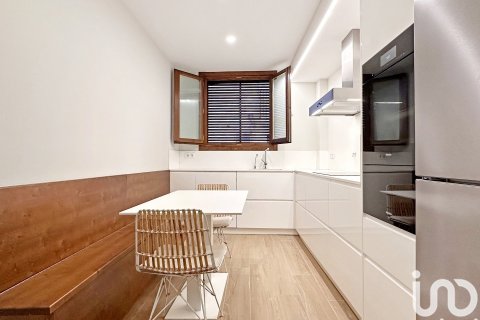 Сasa de 3 dormitorios en venta en Barcelona, Cataluña, Spain № 4973 - foto 11