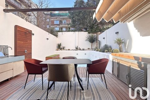 Сasa de 3 dormitorios en venta en Barcelona, Cataluña, Spain № 4973 - foto 3