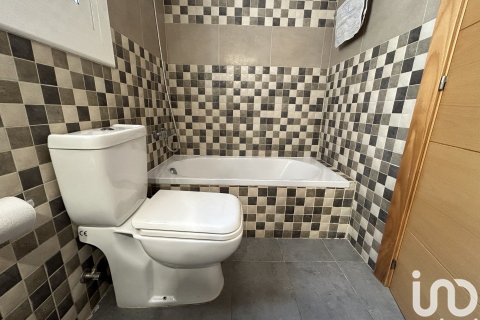 Сasa de 4 dormitorios en venta en Castellar del Vallès, Barcelona, Cataluña, Spain № 4968 - foto 6
