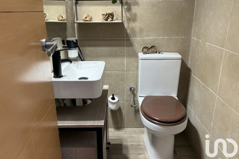 Сasa de 4 dormitorios en venta en Castellar del Vallès, Barcelona, Cataluña, Spain № 4968 - foto 9
