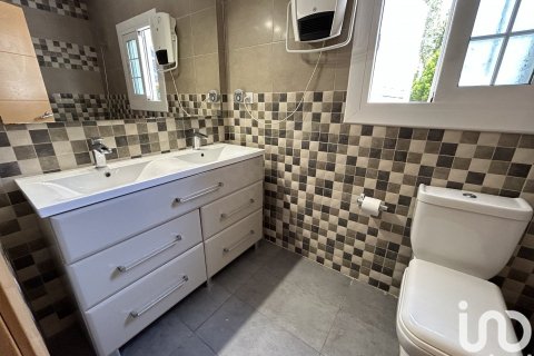 Сasa de 4 dormitorios en venta en Castellar del Vallès, Barcelona, Cataluña, Spain № 4968 - foto 7