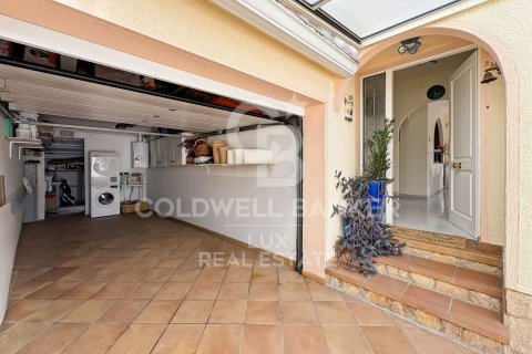 Сasa de 4 dormitorios en venta en Empuriabrava, Gerona, Cataluña, Spain № 5456 - foto 22