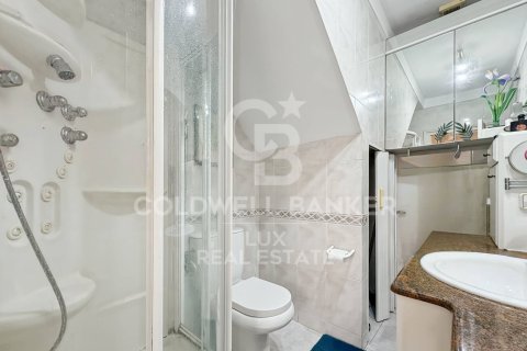 Сasa de 4 dormitorios en venta en Empuriabrava, Gerona, Cataluña, Spain № 5456 - foto 17