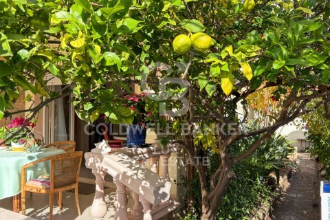 Сasa de 4 dormitorios en venta en Empuriabrava, Gerona, Cataluña, Spain № 5456 - foto 25
