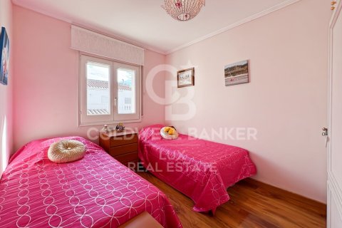 Сasa de 4 dormitorios en venta en Empuriabrava, Gerona, Cataluña, Spain № 5456 - foto 14