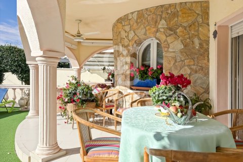 Сasa de 4 dormitorios en venta en Empuriabrava, Gerona, Cataluña, Spain № 5456 - foto 26