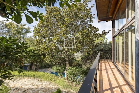 Villa de 6 dormitorios en venta en Barcelona, Cataluña, Spain № 4109 - foto 2