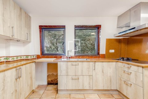 Villa de 6 dormitorios en venta en Barcelona, Cataluña, Spain № 4109 - foto 17