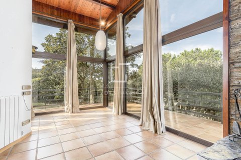 Villa de 6 dormitorios en venta en Barcelona, Cataluña, Spain № 4109 - foto 8