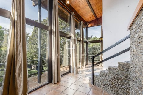 Villa de 6 dormitorios en venta en Barcelona, Cataluña, Spain № 4109 - foto 9