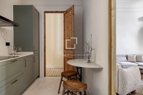 Apartamento de 2 dormitorios en venta en Barcelona, Cataluña, Spain № 4106 - foto 21