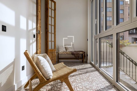 Apartamento de 2 dormitorios en venta en Barcelona, Cataluña, Spain № 4106 - foto 23