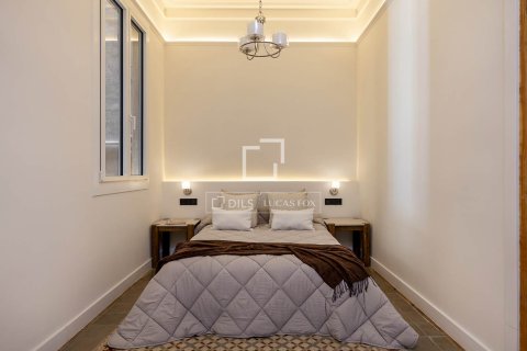 Apartamento de 2 dormitorios en venta en Barcelona, Cataluña, Spain № 4106 - foto 29