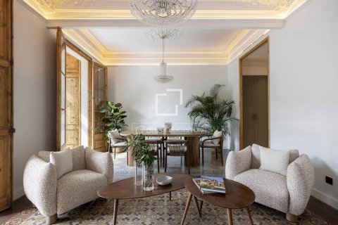 Apartamento de 2 dormitorios en venta en Barcelona, Cataluña, Spain № 4106