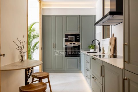 Apartamento de 2 dormitorios en venta en Barcelona, Cataluña, Spain № 4106 - foto 20