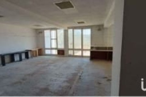 Propiedad comercial de 8000 m² en venta en Canyelles, Gerona, Cataluña, Spain № 5093 - foto 17