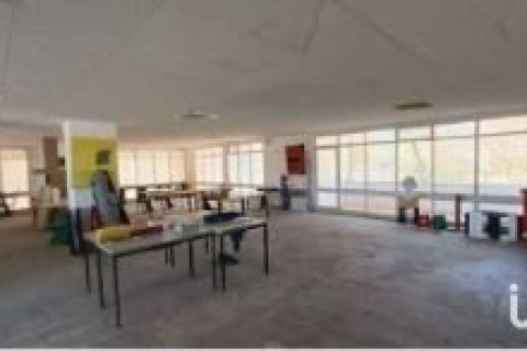 Propiedad comercial de 8000 m² en venta en Canyelles, Gerona, Cataluña, Spain № 5093 - foto 15