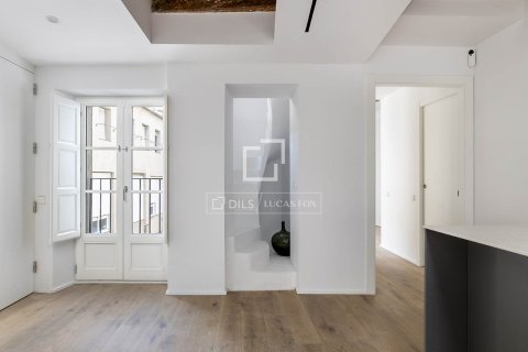 2 bedrooms apartment for sale in Barcelona, Catalonia, Spain № 4376 - photo 13