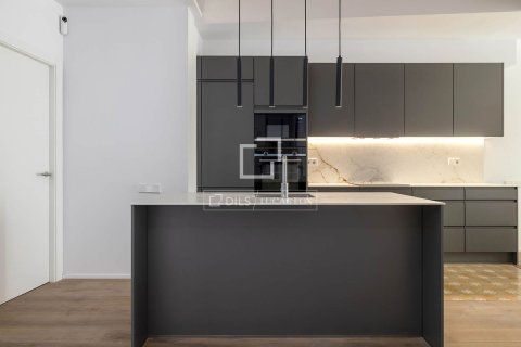2 bedrooms apartment for sale in Barcelona, Catalonia, Spain № 4376 - photo 12