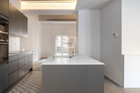 2 bedrooms apartment for sale in Barcelona, Catalonia, Spain № 4376 - photo 4