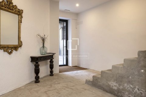 2 bedrooms apartment for sale in Barcelona, Catalonia, Spain № 4376 - photo 27