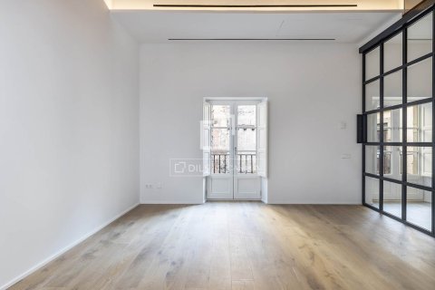2 bedrooms apartment for sale in Barcelona, Catalonia, Spain № 4376 - photo 5
