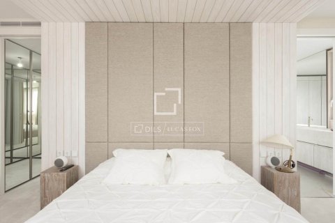 Ático de 4 dormitorios en venta en Barcelona, Cataluña, Spain № 4377 - foto 25