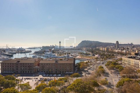 Ático de 4 dormitorios en venta en Barcelona, Cataluña, Spain № 4377 - foto 9