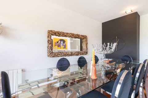Villa de 6 dormitorios en venta en Barcelona, Cataluña, Spain № 4382 - foto 17