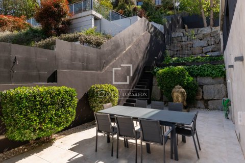 Villa de 6 dormitorios en venta en Barcelona, Cataluña, Spain № 4382 - foto 21