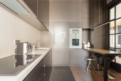 4 bedrooms apartment for sale in Barcelona, Catalonia, Spain № 4378 - photo 10